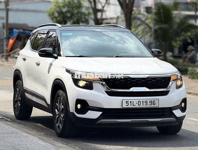 Kia Seltos Luxury màu Trắng