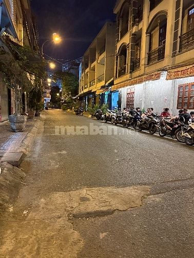 BÁN NHÀ MẶT TIỀN NỘI BỘ 16M – CÔNG VIÊN TRƯỚC NHÀ – KHU DÂN TRÍ CAO