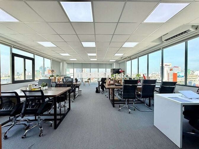 VĂN PHÒNG FULL NỘI THẤT ĐƯỜNG XÔ VIẾT NGHỆ TĨNH–