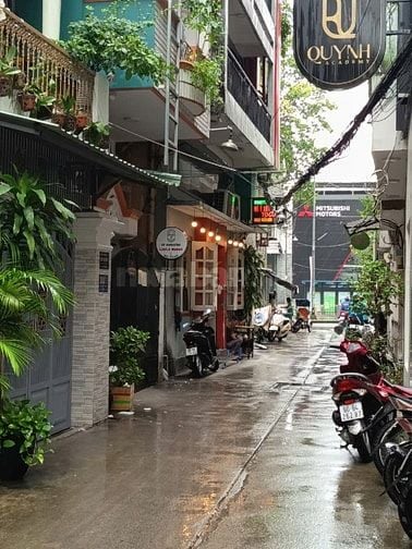 (Chính chủ) bán nhà Q1 P Cầu Kho 2 mặt tiền 4 tầng + tum 30m² DTSD 150