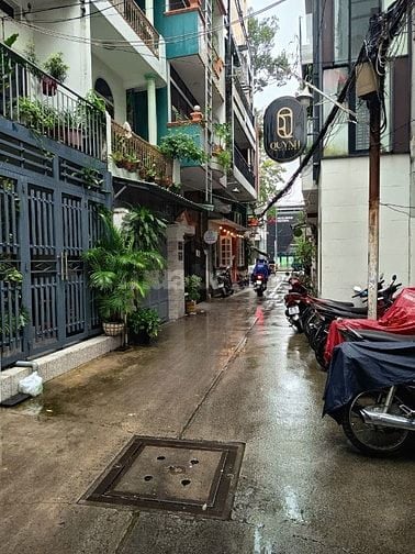 (Chính chủ) bán nhà Q1 P Cầu Kho 2 mặt tiền 4 tầng + tum 30m² DTSD 150