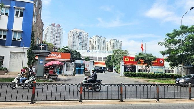 BÁN NHÀ 4 TẦNG HẺM XE HƠI ĐƯỜNG 3 THÁNG 2 QUẬN 10
