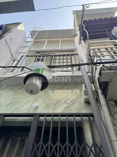 Bán nhà 3 tầng đường lạc long quân p3 Q11 gần chợ ,trường học