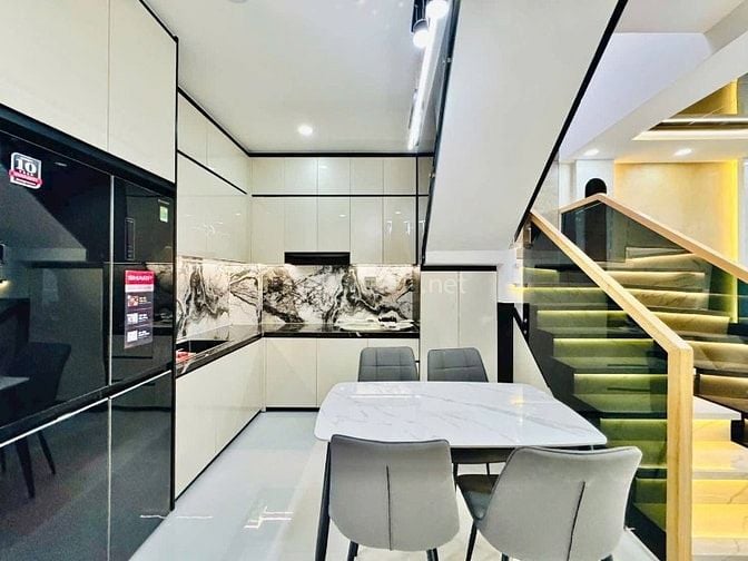 Bán nhà hẻm 601 CMT8 48 m2 Giá 2 tỷ 590 1T1L đang cho thuê 12 tr/ th