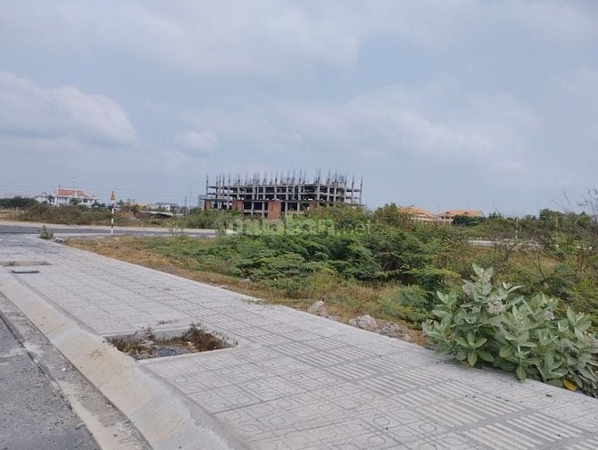 Tổng hợp một số nền giá tốt khu đại học quốc gia 245, Võ Chí Công, Q9