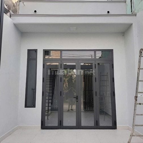Bán căn nhà mới 1 trệt 1 lửng 3 phòng ngủ ở Tân Xuân - Hóc môn giá 720