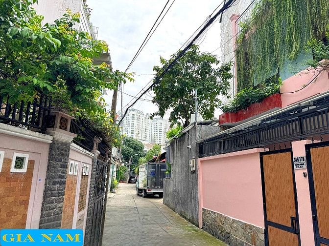 BÁN NHÀ CƯ XÁ LÊ ĐẠI HÀNH : 349/177 LÊ ĐẠI HÀNH - P. 13 - Q. 11 - HCM