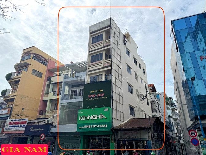 BÁN NHÀ MẶT TIỀN KINH DOANH : 451 HAI BÀ TRƯNG - P. 8 - Q. 3 - TPHCM