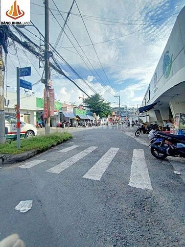 NHÀ MẶT TIỀN ĐS9-LINH CHIỂU CHỈ 11.5TỶ CHO THUÊ 20TR/TH GẦN VINCOM SHR
