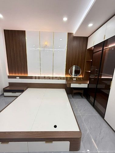 Bán Nhà 144/26 Đường Số 6,BHHB,BìnhTân.DT:4-21M 4.5lầu Có Ô Thang Máy