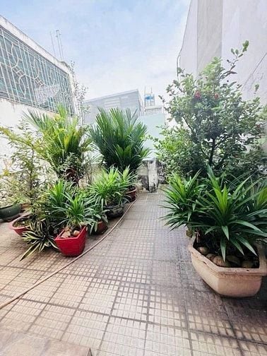 Bán nhà rộng đẹp 3 lầu (5x22) 891/ Nguyễn Kiệm p3 Gò Vấp Bệnh viện 175