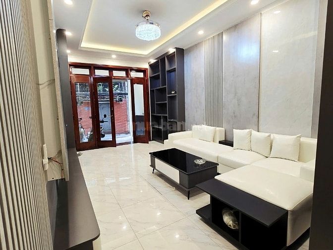 Bán nhà cách mặt phố Nguyễn Thế Rục 15m, phường Bồ Đề, quận Long Biên