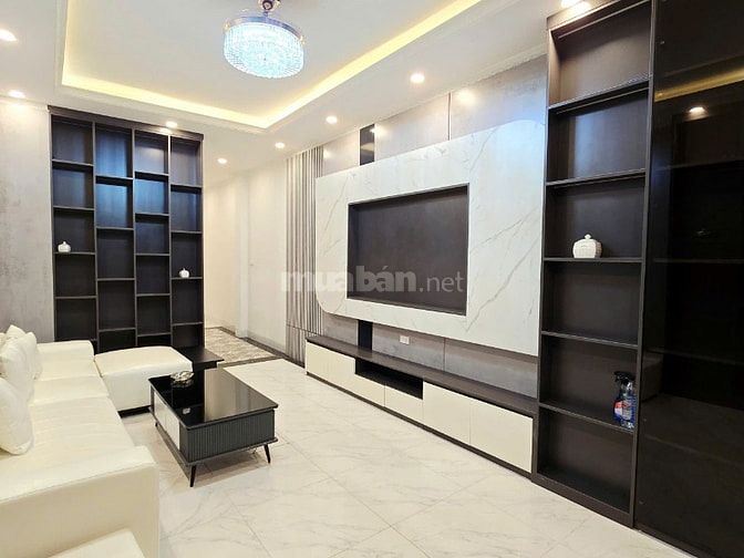 Bán nhà cách mặt phố Nguyễn Thế Rục 15m, phường Bồ Đề, quận Long Biên