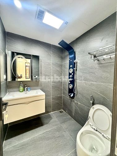 BÁN NHÀ NGÕ 86 TÔ VĨNH DIỆN DT: 60M x 6T MT:5M THANG MÁY GA RA Ô TÔ