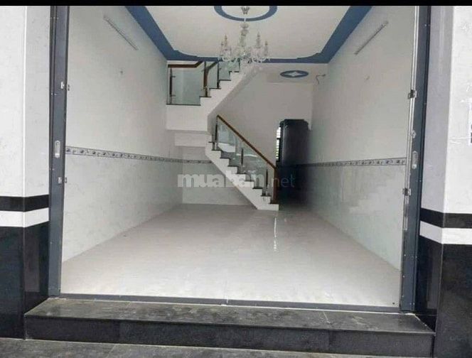 Bán nhà 1T1L 4,5x18 ngay chợ Phú Lạc QL50 tiện kinh doanh, có sổ riêng