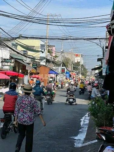 Bán nhà 1T1L 4,5x18 ngay chợ Phú Lạc QL50 tiện kinh doanh, có sổ riêng