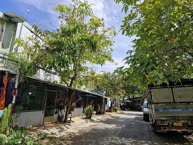 Hạ giá, bán nhà ở + dãy phòng trọ góc 2 MT nhựa 12m,gần Tô Ký