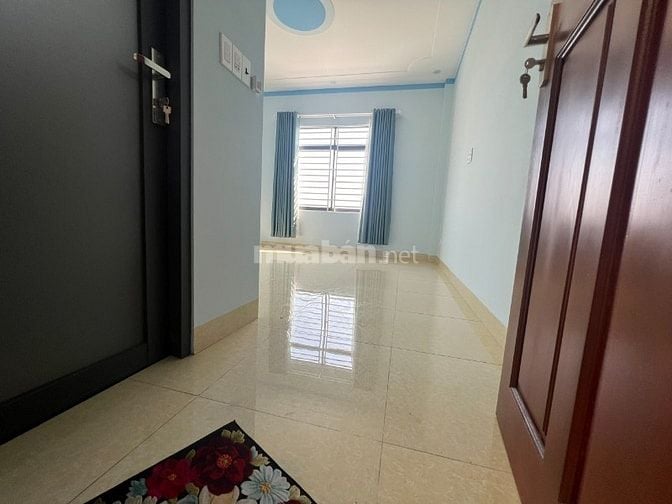 Bán nhà ngộp Linh Xuân Thủ Đức,DT 61,5m2/giá 2.650 tỷ SHR Thuê 15tr/Th