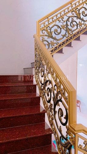 Bán nhà 1 lầu, rộng 12m , mặt tiền , gần Lê Thị Hà