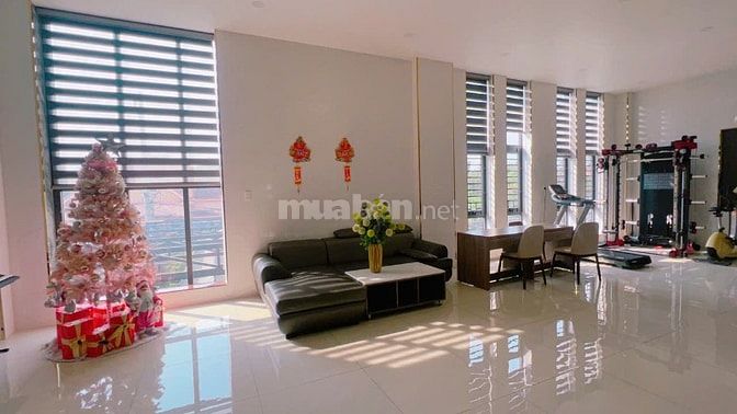 Bán nhà 1 lầu, rộng 12m , mặt tiền , gần Lê Thị Hà