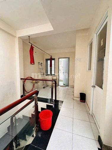Mặt tiền nội bộ Nguyễn thiện thuật Q3 ,3,7x13m(44m2) , 4 tầng , 9,5 tỷ