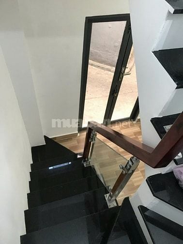NHÀ VỊ TRÍ ĐẸP CÁCH HẺM Ô TÔ TRẦN HƯNG ĐẠO 1 CĂN NHÀ