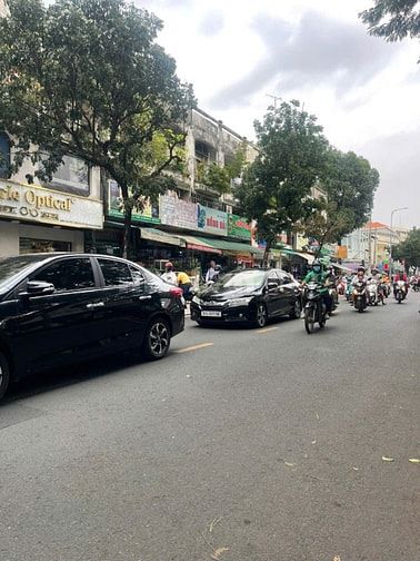 Bán căn trệt mặt tiền chug cư 44 nguyễn thông, p Võ Thị Sáu,q3. dt 99m