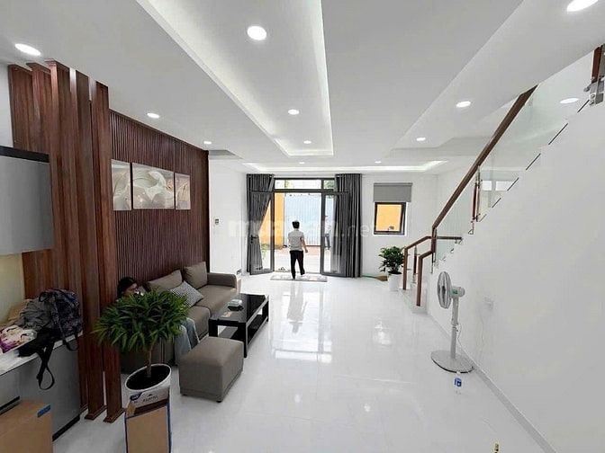 Siêu phẩm nhà đẹp Q10 GIÁ 3 TỶ 950, full nội thất, thuê 15tr/th, HXH