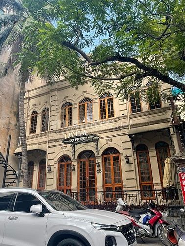 Bán Nhà Mặt Phố Tràng Tiền- Nguyễn Khắc Cần Dt350m2 Mt 12m sổ chuẩn .