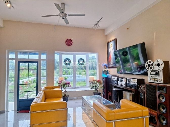Biệt thự Mây Hồng Villa vừa xây dựng mới, nội ngoại thất cao cấp 