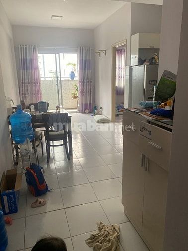 Bán CC tại HQC Plaza, 1,55 tỷ, 55m2, 2PN, 2WC, Sổ hồng ngay có vay NH