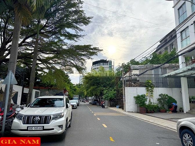 BÁN BIỆT THỰ SÂN VƯỜN GÓC 2 MẶT TIỀN : 7 ĐƯỜNG SỐ 65 - P. THẢO ĐIỀN 