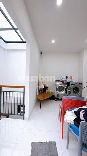 Cần tiền bán gấp nhà đẹp, 3PN 2WC 3,68 tỷ ở Huỳnh Tịnh Của P19 BThạnh