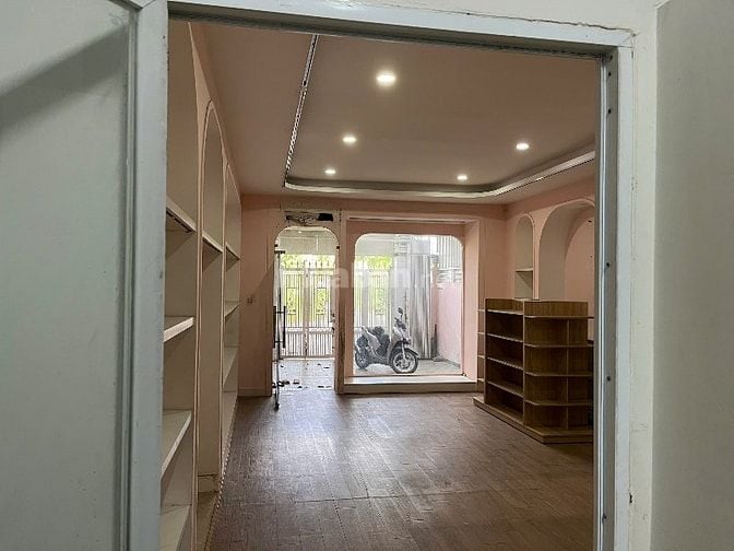 Cần cho thuê nhà mặt tiền đường D5  Kiến Á