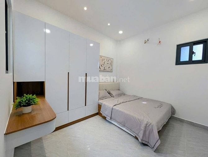 CẦN TIỀN BÁN GẤP NHÀ PHÚ NHUẬN giá 3TỶ790, HXH, FULL nội thất, LH NGAY