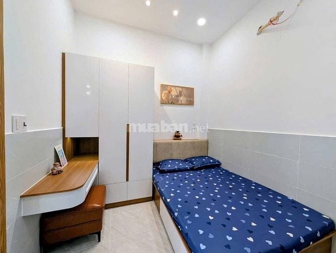 CẦN TIỀN BÁN GẤP NHÀ PHÚ NHUẬN giá 3TỶ790, HXH, FULL nội thất, LH NGAY