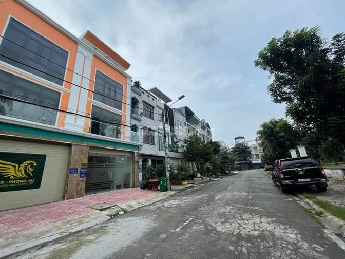 Bán nhà hẻm 110 Bà Hom, 4 x 16m, 5 tấm, 9.5 tỷ. ĐD công viên.