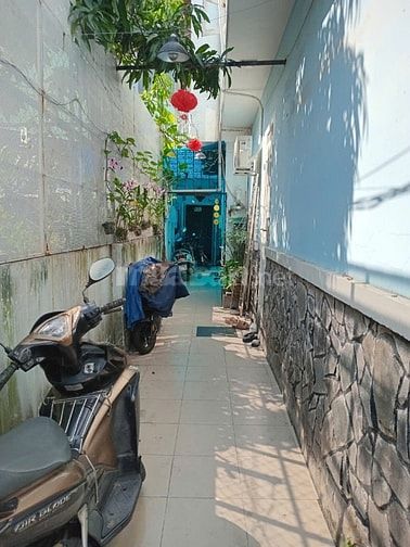 Mặt tiền hẻm xe tải 11 tỷ 200 triệu