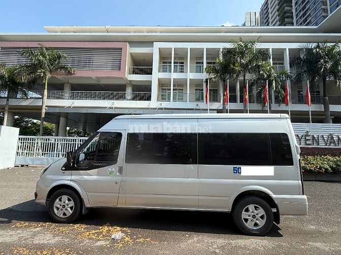 Cần bán FORD TRANSIT 16 CHỖ sản xuất: 2023 máy dầu Màu Bac xe đẹp...