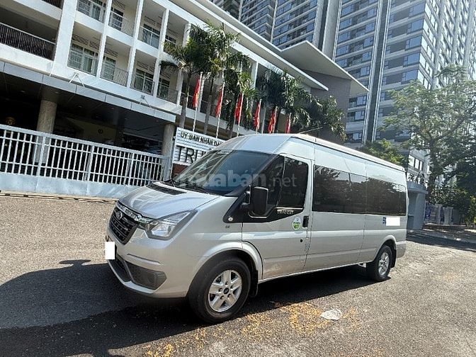 Cần bán FORD TRANSIT 16 CHỖ sản xuất: 2023 máy dầu Màu Bac xe đẹp...