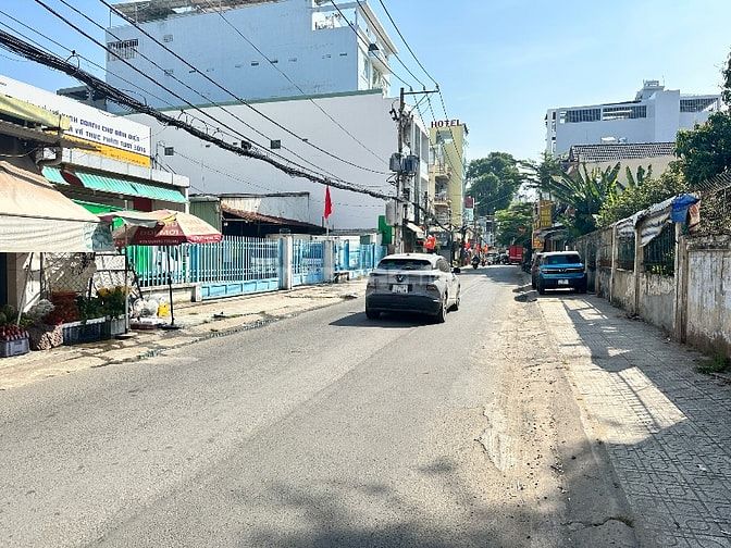 Chính Chủ Bán Nhà HXH 317/ Thống Nhất,F11,dt 4x18m, 5 lầu, hh 1%