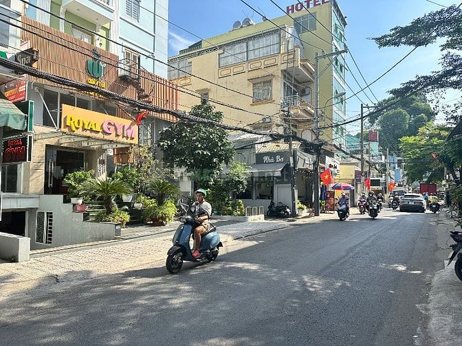 Chính Chủ Bán Nhà HXH 317/ Thống Nhất,F11,dt 4x18m, 5 lầu, hh 1%