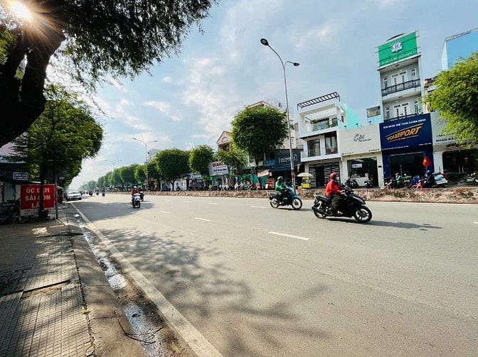 SIÊU VỊ TRÍ - MTKD LÊ TRỌNG TẤN TÂN PHÚ - 5x27M - CHỈ 15.2 TỶ