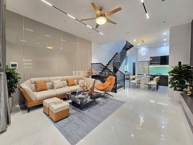 Nhà 3 Tầng Ngay Vòng Xoay An Lạc. Cho thuê 17tr/tháng. 850 Triệu