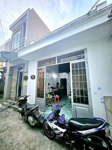 Dưới 4 tỷ sở hữu ngay nhà sổ hồng riêng ngay Metro Tham Lương