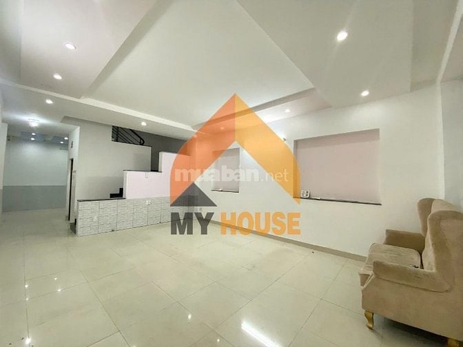 ÙI ÔI NHÀ GÌ MÀ RẺ QUÁ 20TR/4PN NGAY METRO Q2