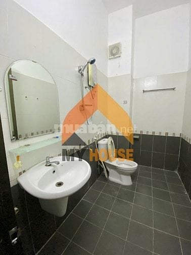 ÙI ÔI NHÀ GÌ MÀ RẺ QUÁ 20TR/4PN NGAY METRO Q2