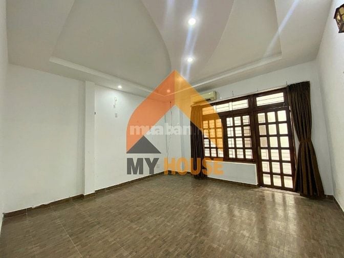 ÙI ÔI NHÀ GÌ MÀ RẺ QUÁ 20TR/4PN NGAY METRO Q2