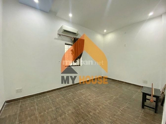 ÙI ÔI NHÀ GÌ MÀ RẺ QUÁ 20TR/4PN NGAY METRO Q2
