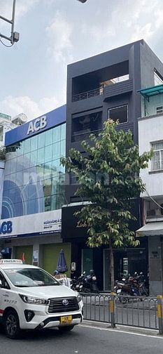 Một Căn Duy Nhất Mới Đẹp 104m2 ngang 5.5m Giá chỉ 32 tỷ.